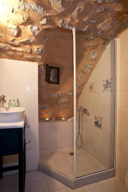 Mavromichalai Hotel Liménion Quarto foto